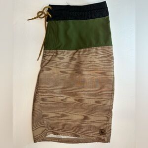 HippyTree Eco Stretch Boardshorts 33 – Green/Brown‎ Woodgrain Surf Trunks
